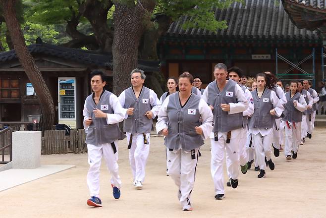 프랑스 태권도 동호인들의 종주국 한국 테마여행