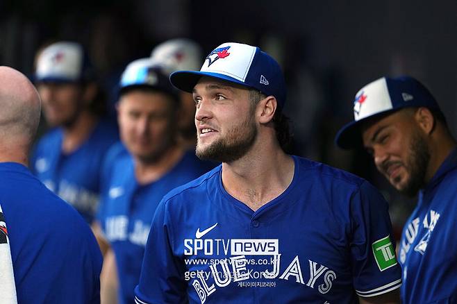 ▲ 트레이 예세비지는 포스트시즌 데뷔전에서 5⅓이닝 11탈삼진 \'무피안타\' 무실점을 기록했다.