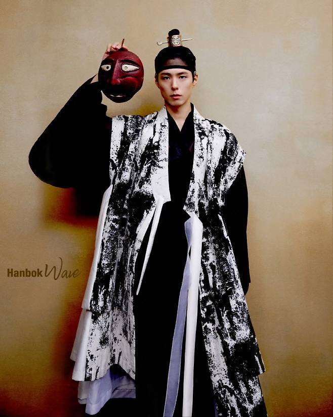 ‘2025 한복웨이브’ 박보검 한복 화보 이미지(사진=문체부 제공).