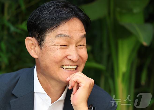 최용수 전 감독이 29일 오후 서울 강남구의 한 식당에서 뉴스1과 인터뷰를 하고 있다. 2025.9.29/뉴스1 ⓒ News1 김진환 기자