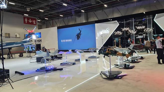 2025년 7월 튀르키예 이스탄불에서 열린 국제방위산업전시회(IDEF)에 튀르키예의 방산 장비가 전시돼 있다. KOTRA 이스탄불무역관 제공