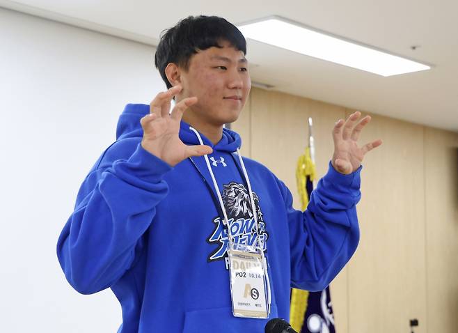 지난해 플레이오프 2차전 때 라팍을 찾은 삼성 배찬승. 삼성 제공