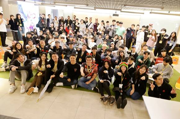 2023년 국내 PC방 플레이어들과 직접 소통한 라이엇게임즈 개발진. [사진=라이엇게임즈]