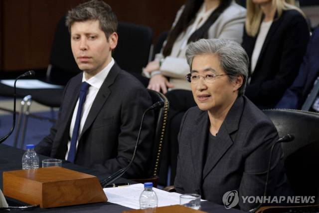 리사 수(오른쪽) AMD CEO. 연합뉴스