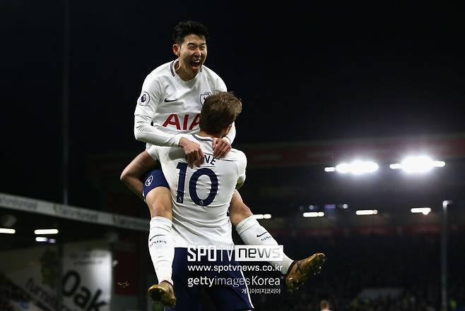 ▲ 손흥민과 케인의 재회는 당분간 기대하기 어렵다. 프리미어리그 복귀도, 미국메이저리그사커행도 아닌 현재의 자리에서 커리어 황혼기를 준비하겠다는 케인이다. 손흥민과 케인이 미국에서 만나는 건 아주 먼 이야기가 될 예정이다.