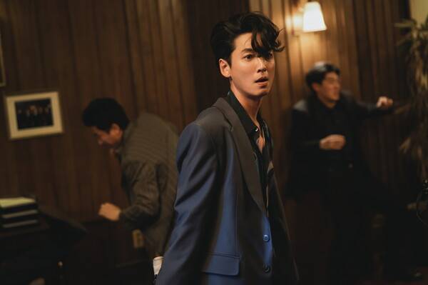 '보스' 정경호, 사진제공=(주)하이브미디어코프