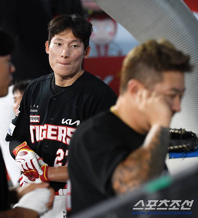 29일 수원KT위즈파크에서 열린 KBO리그 KT 위즈와 KIA 타이거즈의 경기. 8회초 무사 1루 KIA 김호령이 투런포를 날린 뒤 환호하고 있다. 수원=박재만 기자 pjm@sportschosun.com/2025.08.29/