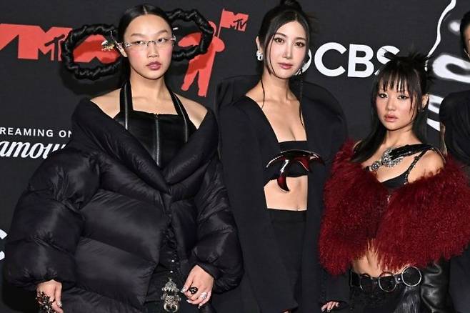 넷플릭스 애니메이션 '케이팝 데몬 헌터스'의 주연 3인방 성우를 맡은 오드리 누나, 이재, 레이 아미. AP=연합뉴스