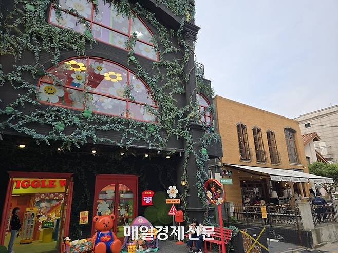 서울 강남구 압구정 로데오 ‘L자 거리’ 뒤 ‘위글위글집 도산’ 전경