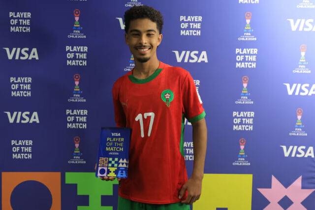 POTM을 수상하고 밝게 웃은 야신. /FIFA 제공