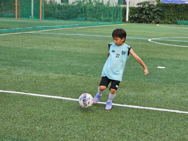 지후가 월성동축구클럽에서 훈련을 하고 있다. 김정훈 씨 제공