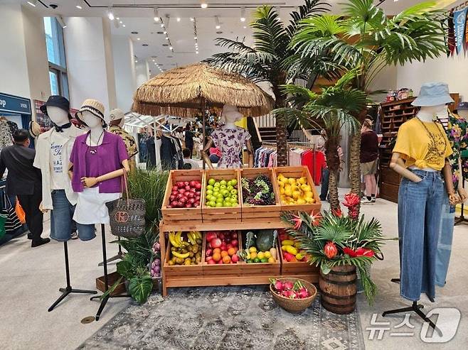 서울 명동 소재 헤지스 플래그십 스페이스H 내부 모습.ⓒ 뉴스1/김진희 기자.