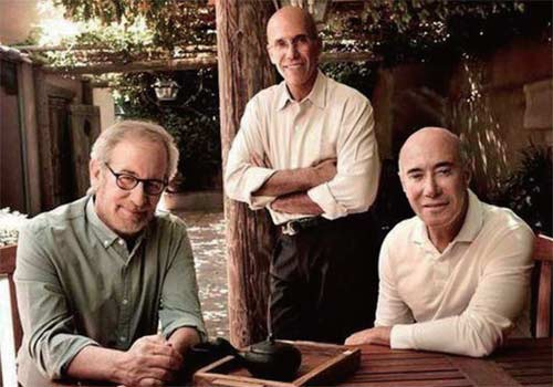 스티븐 스필버그, 데이비드 게펀, 제프리 카첸버그(왼쪽부터 )