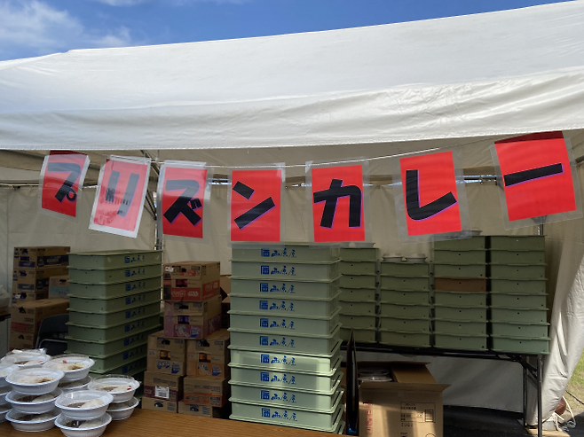 지난달 27일 열린 ‘제12회 도쿄구치소 교정전’에서 판매한 ‘프리즌 카레’. 엑스(X) 캡처