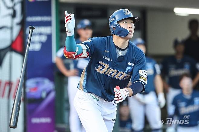▲ 시즌 중 충격 트레이드를 겪은 최원준은 NC에서 점진적인 오름세를 그린 끝에 시즌을 마감했다 ⓒ NC 다이노스