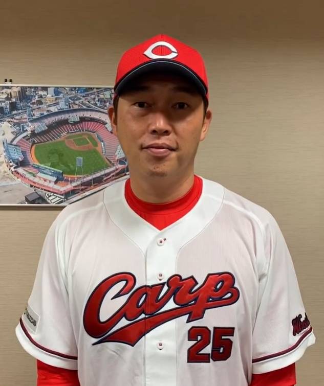 아라이 다카히로 히로시마 도요 카프 감독. /사진=히로시마 도요 카프 공식 SNS 갈무리