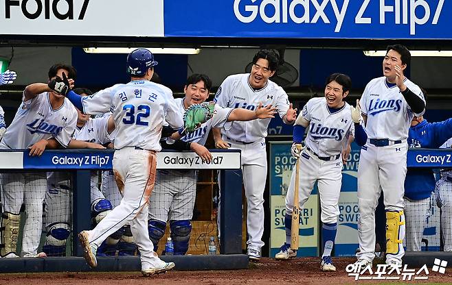 박진만 감독이 이끄는 삼성 라이온즈가 9일부터 열리는 2025 KBO 준플레이오프에서 SSG 랜더스를 상대로 플레이오프 진출을 노린다. 사진 엑스포츠뉴스 DB