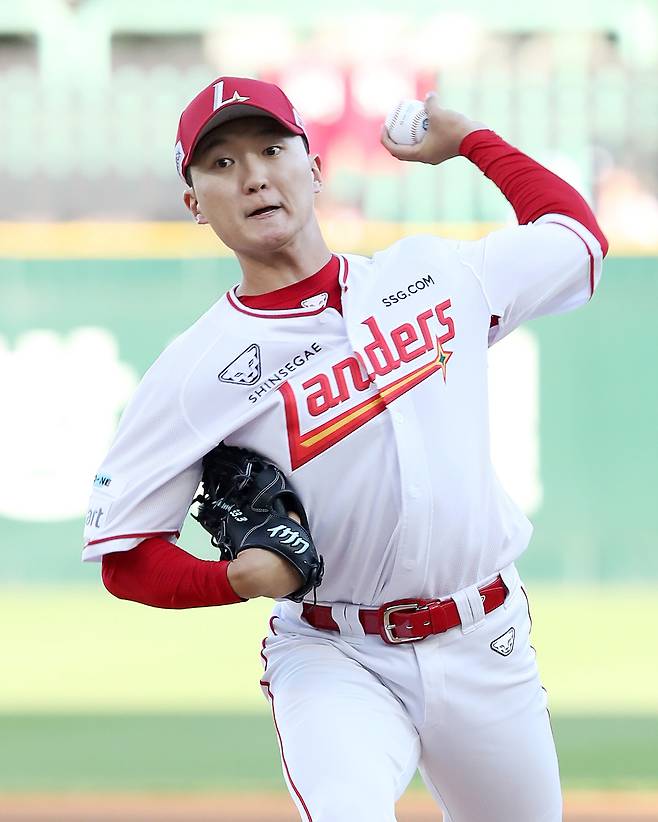 SSG 랜더스 투수 김건우가 삼성 라이온즈와 준플레이오프 2차전에 선발 등판한다. (SSG 랜더스 제공)