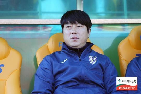 전남드래곤즈 사령탑 시절 노상래 울산HD 감독 대행. /사진=한국프로축구연맹