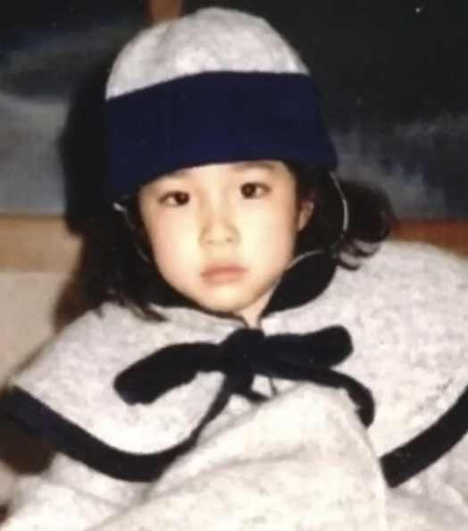 이민정의 어린 시절 사진. 유튜브 채널 ‘손연재’ 캡처