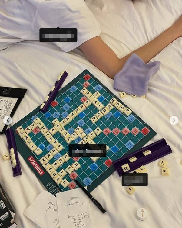 ▲ 함께 여행간 이들을 태그해 공개한 박지현. 출처ㅣ박지현 인스타그램