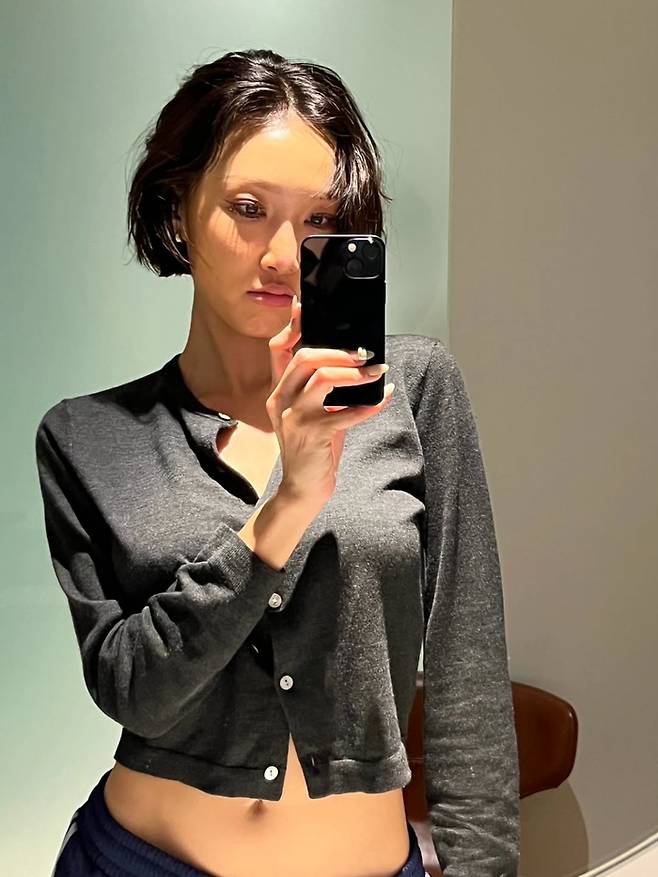 화사. 사진ㅣ화사 SNS