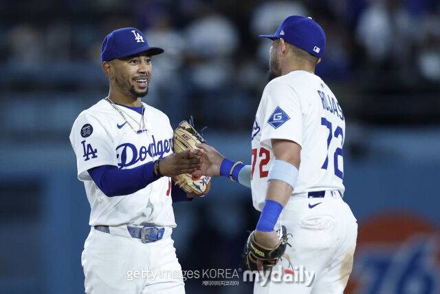 무키 베츠와 미겔 로하스(왼쪽부터)./게티이미지코리아