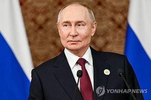 타지키스탄서 기자회견 하는 푸틴 러시아 대통령 [타스통신=연합뉴스 제공]