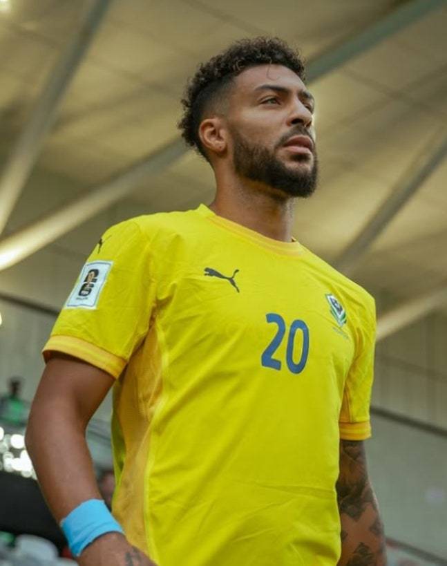 ▲ 부앙가는 가봉 대표팀에 합류 전 미국메이저리그사커(MLS)와 인터뷰에서 "가정이긴 해도 월드컵에서 손흥민을 상대하게 된다면 믿기지 않을 것"이라며 "그와 함께 세계 무대에서 경쟁할 수 있다면 내 축구 인생의 가장 큰 선물"이라고 밝힌 바 있다. ⓒ 가봉축구협회