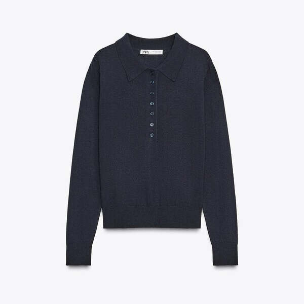 딥 네이비 컬러의 플레인 니트 폴로 스웨터 5만5천9백원