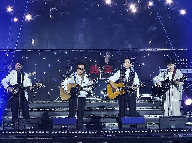 '쎄시봉, 더 라스트 콘서트' 무대 오른 가수들 왼쪽부터 가수 김세환, 조영남, 윤형주, 송창식 [촬영 최주성]