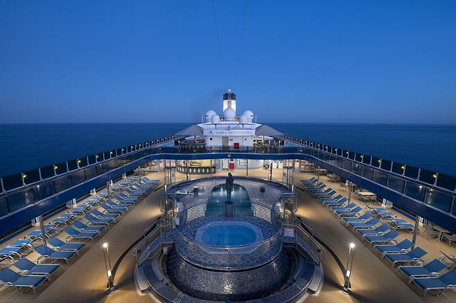 아도라 매직시티호. 사진=제주도 제공