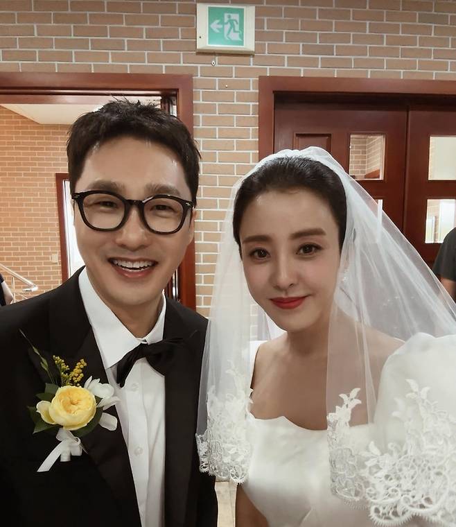 ‘마리와 별난 아빠들’의 황동주와 박은혜. 박은혜 SNS.