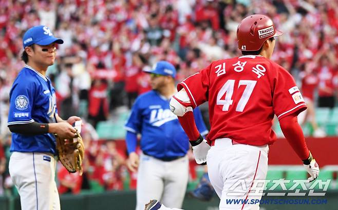 삼성 박진만 감독의 초강수 후라도 카드를 무너뜨린 SSG 김성욱의 끝내기 홈런.