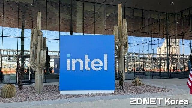 사무동 'OC43' 입구. (사진=지디넷코리아)