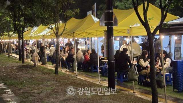 ▲ 공지천 재즈페스타 공지 포차 현장.