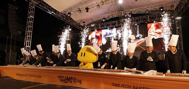 2024년 진행된 대전 빵축제 개막식 퍼포먼스. (사진= 대전관광공사)