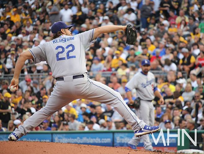 (가을만 되면 작아지는 남자, 클레이튼 커쇼)