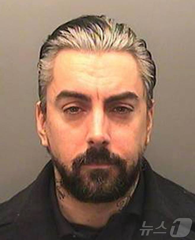 2013년 아동 성범죄 혐의로 유죄 선고를 받은 이안 왓킨스. ⓒ AFP=뉴스1