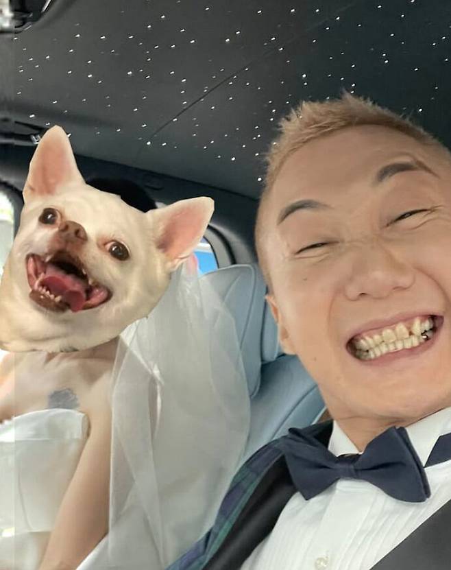 노브레인 이성우가 결혼식 이후 신부와 함께 찍은 사진. /이성우 인스타그램