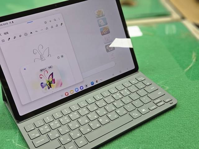 삼성전자 ‘갤럭시 탭S11’ 사용 화면. 간단한 스케치가 AI를 통해 그림으로 재탄생한다. 김나인 기자