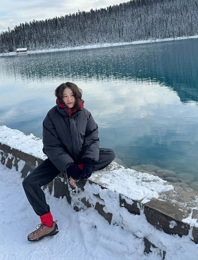 지난해 겨울 첫 발매 당시 재주문이 이어졌던 '시엔느 잭 블랙 구스 다운' 제품. 29cm 제공