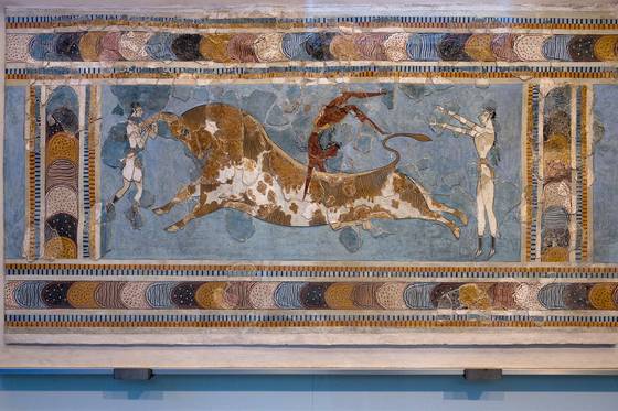 크레타섬의 크노소스 궁전 벽화에는 검은 피부의 곡예사가 등장한다. [사진 위키미디어 커먼즈]