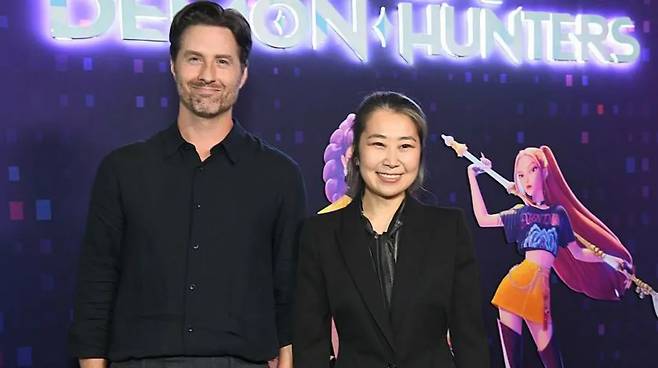 메기 강 감독과 크리스 애펠한스 감독 [BBC]