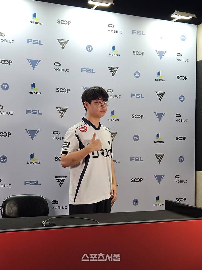 DRX ‘찬’ 박찬화가 14일 서울 잠실DN콜로세움에서 열린 2025 FSL 서머 16강 승리 후 취재진 인터뷰에 응하고 있다. 잠실 | 강윤식 기자 skywalker@sportsseoul.com