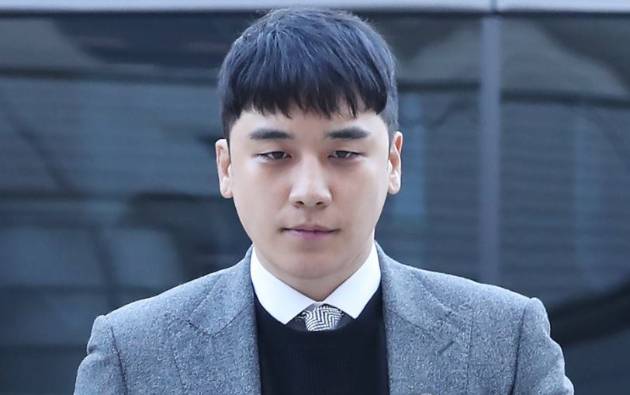 지난 2020년 1월 13일 승리가 서울중앙지법에서 열린 구속 전 피의자 심문(영장실질심사)을 받은 뒤 법원을 나서고 있다. [사진=연합뉴스]