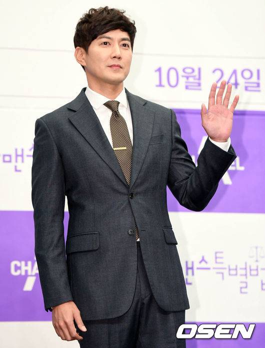 [OSEN=이동해 기자] 채널A 웹드라마 '로맨스특별법' 제작발표회가 23일 오후 서울 상암동 스탠포드 호텔 그랜드볼룸에서 진행됐다.배우 류진이 참석하고 있다. / eastsea@osen.co.kr