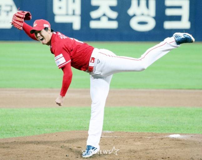 '선동열과 어깨 나란히' 김광현의 5이닝 혼신의 역투, 'PS 역대 최다 타이' 103K 달성 [대구 현장]