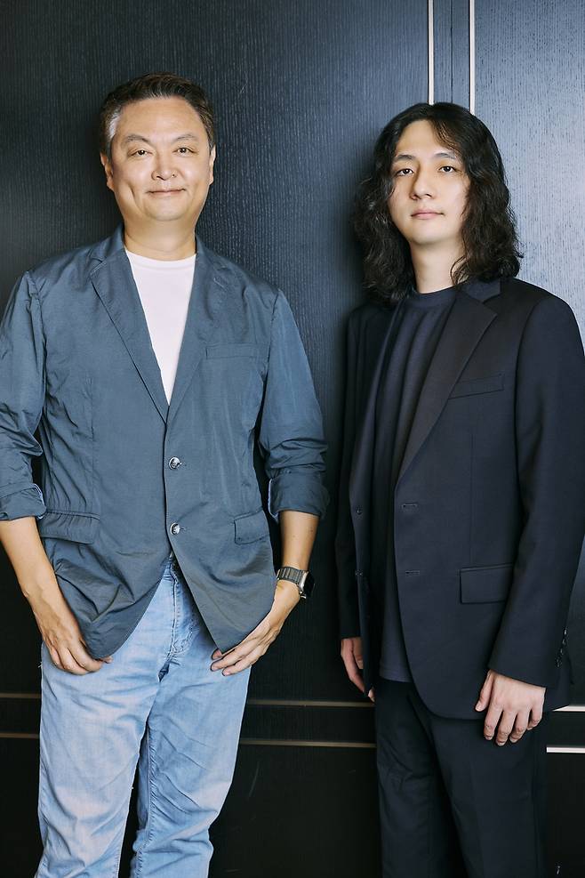 영화 '중간계' 강윤성 감독과 권한슬 AI 연출 [CJ CGV 제공. 재판매 및 DB금지]