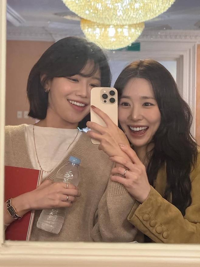 최수영, 티파니 영 (최수영 소셜네트워크서비스 계정)